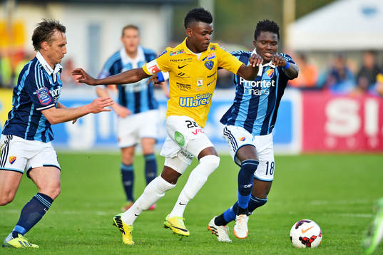 Falkenbergs Godsway Donyoh och Djurgårdens Daniel Amartey