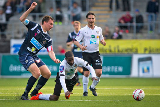 Gefles Marcus Hansson kapar Örebros Mohammed Saeid