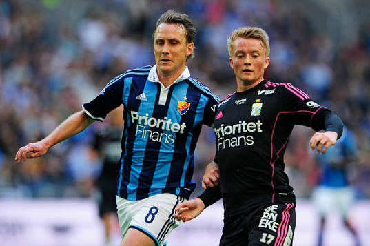 Djurgårdens Andreas Johansson  och IFK Göteborgs Sam Larsson