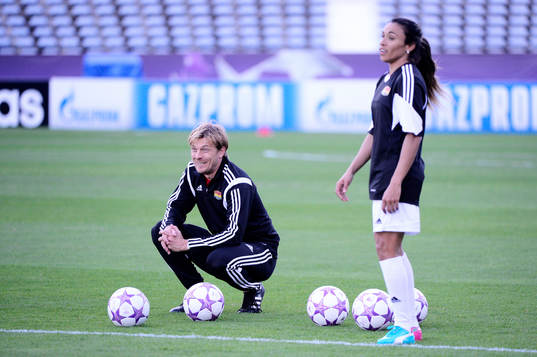 Tyresös tränare Tony Gustavsson och Marta Vieira da Silva
