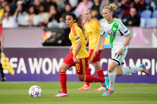 Tyresös Marta Vieira da Silva  och Wolfsburgs Alexandra