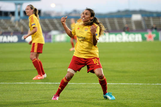 Tyresös Marta Vieira da Silva jublar