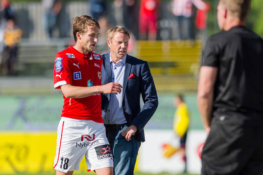 Kalmars Tor Øyvind Hovda blir utvisad