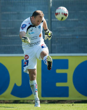 Åtvidabergs målvakt Henrik Gustavsson i matchen i allsvenskan mellan Mjällby och Åtvidaberg i Hällevik 31 maj  2014.