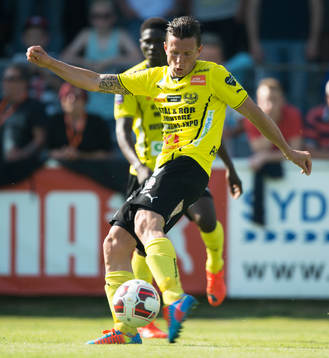 Mjällbys Kristian Haynes skjuter i matchen i allsvenskan mellan Mjällby och Åtvidaberg i Hällevik 31 maj  2014.