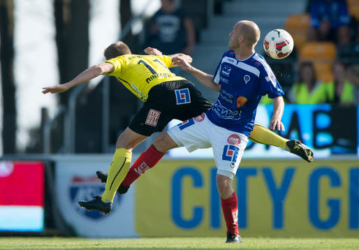 Mjällbys Patrik Ingelsten och Åtvidabergs Daniel Sjölund