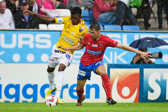 Falkenbergs Godsway Donyoh och Helsingborgs Loret Sadiku
