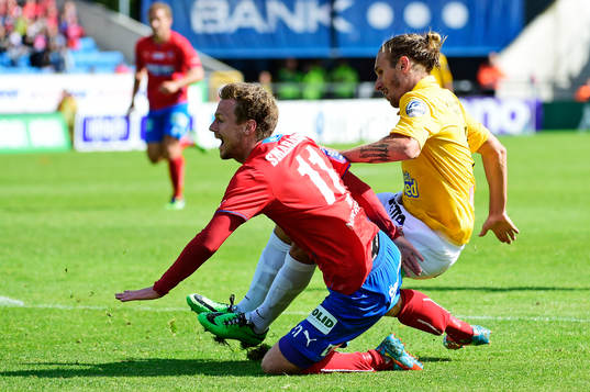 Helsingborgs Arnór Smárason och Falkenbergs Rasmus Andersson