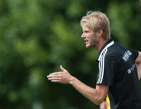 Vittsjös tränare Simon Sjöfors i matchen i damallsvenskan mellan Kristianstad och Vittsjö i Kristianstad 7 juni.