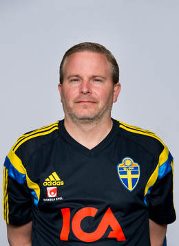 U21 Sveriges Tommie Nilsson, Kit manager poserar för ett porträtt