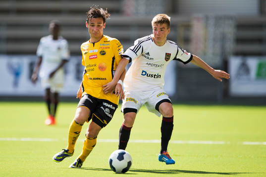 Brommapojkarnas Tatu Varmanen och Elfsborgs Oskar Nar