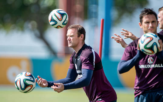 Englands Wayne Rooney och Frank Lampard
