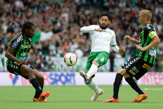 GAIS Richard Ntomba Ekunde och Andreas Drugge och Hammarbys Pablo Pinones-Arce