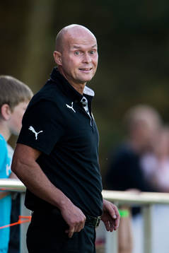 Höllvikens tränare Anders Grimberg