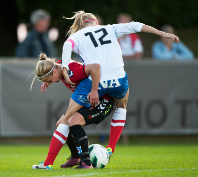 Örebros Elin Magnusson i matchen i damallsvenskan mellan