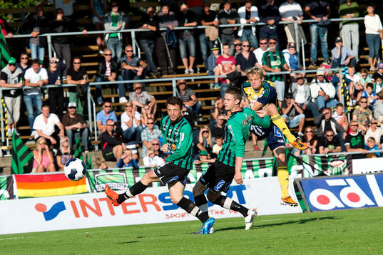Ljungskiles Jakob Olsson gör 0-1