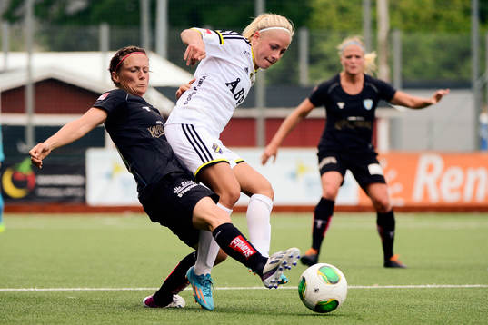 Göteborgs Marlene Sjöberg och AIKs Sara Storck