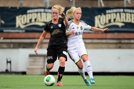 Göteborgs Sofia Skog och AIKs Sarah Fredriksson