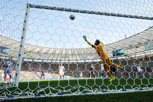 Bla gjennom flere bilder av Fotbolls-VM 2014, Dag 23, Tyskland - Frankrike
