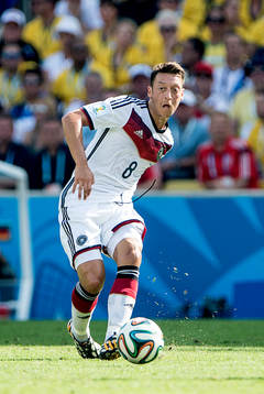 Tysklands Mesut Özil