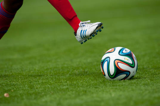 Bollbehandling i matchen i damallsvenskan mellan Vittsjö och Kristianstad i Vittsjö 5 juli.