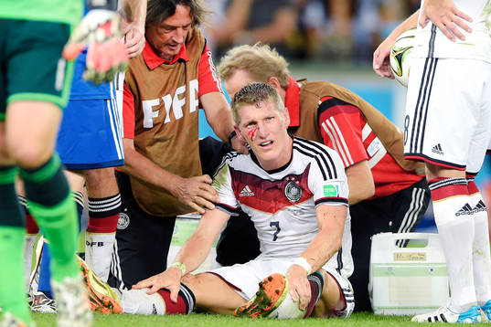Tysklands Bastian Schweinsteiger blöder