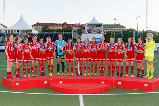 Final i G19 mellan IK Grand Bodö och Jitex BK, Bodö på prispallen