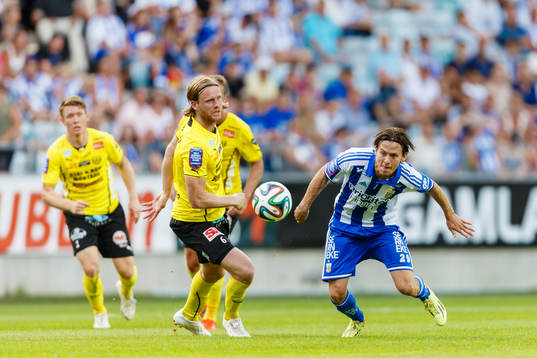 Mjällbys Gudmann Thorisson och IFK Göteborgs Lasse Vibe