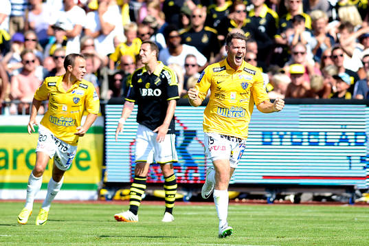 Falkenbergs Stefan Rodevåg  jublar