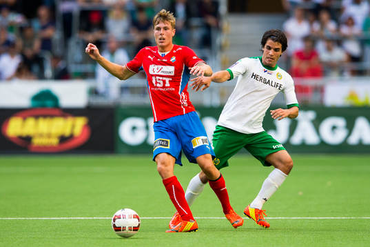 Östers Marcus Bergholtz och Hammarbys Lars Fuhre