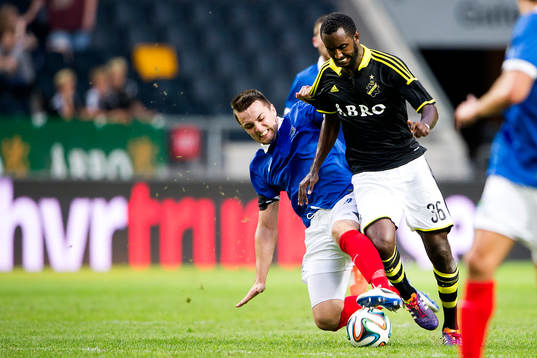 s Henok Goitom under fotbollsmatchen i kvalet till Europa League mellan AIK och Linfield den 24 juli 2014 i Stockholm. 