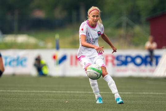 FC Rosengårds Line Röddick Hansen