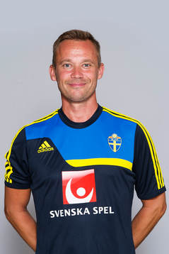 Anders Schröder, naprapat i P15/99-landslaget, poserar för ett porträtt den 1 augusti 2014 i Stockholm.