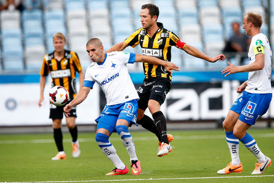 Norrköpings Rawez Lawan och Häckens Martin Ericsson