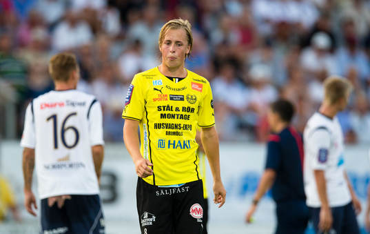 Mjällbys Robin Strömberg ser deppig ut