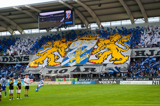 IFK Göteborgs tifo innan fotbollsmatchen i Allsvenskan mellan IFK Göteborg och AIK den 4 augusti 2014 i Göteborg.