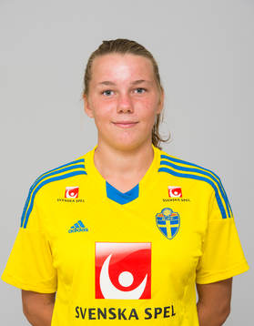 Ebba Hed, spelare i F15/99-landslaget i fotboll, poserar för ett porträtt den 6 augusti 2014 i Stockholm.