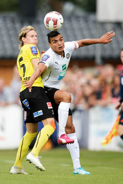 Mjällbys Anton Dahlström och Örebros Ahmed Yasin