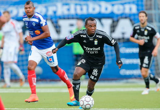 Åtvidabergs Ricardo Santos och IFK Göteborgs May Mahlangu