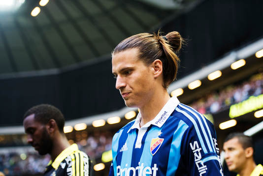 Djurgårdens Aleksandar Prijovic gör entré till fotbollsmatchen i Allsvenskan mellan AIK och Djurgården den 13 augusti 2014 i Stockholm.