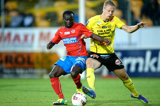 Helsingborgs Emmanuel Boateng och Mjällbys Mattias