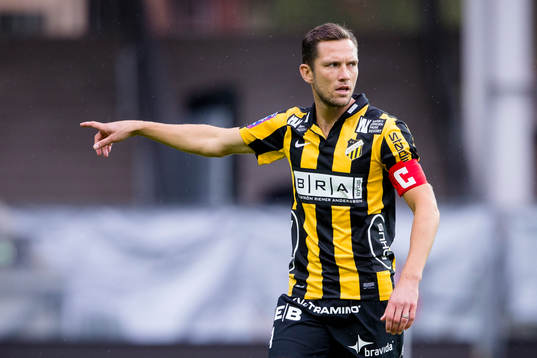 Häckens lagkapten Martin Ericsson