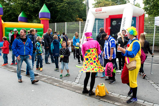 Clowner innan fotbollsmatchen i Allsvenskan mellan IFK Göteborg och Kalmar den 31 augusti 2014 i Göteborg.