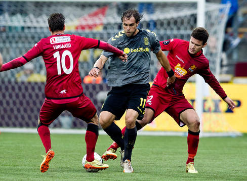  [DK=20140831: Johan Elmander, BIF og Ivan Runje, FCN [UK=20140831: Johan Elmander, BIF]