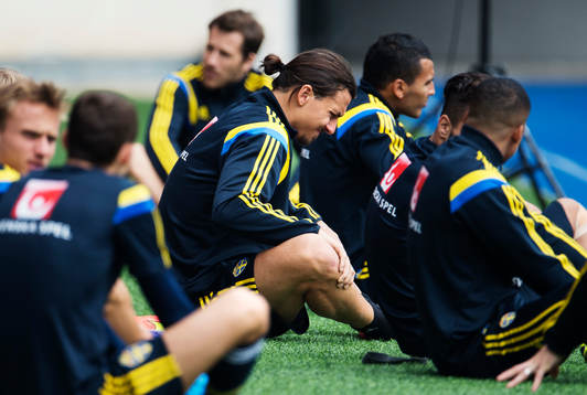Zlatan Ibrahimovic grimaserar