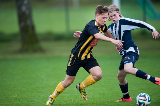 IFK Hässleholms Theo Ekström i matchen för 15-åringar mellan IFK Hässleholm och Kristianstads FF i  Hässleholm 7 september 2014.