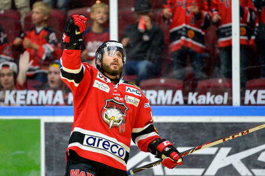 Malmö Redhawks Joey Tenute jublar
