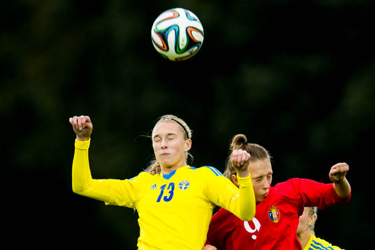 Sveriges Emelie Andersson och Moldaviens Viorica Tonu