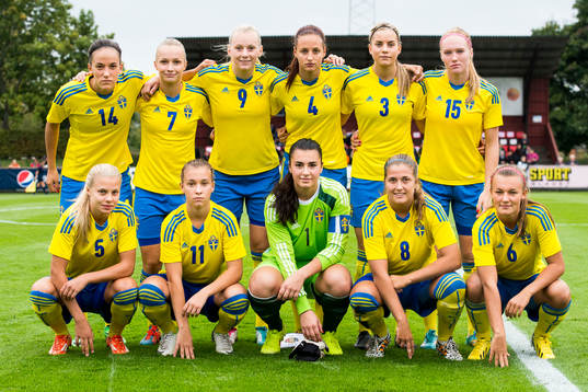 Sveriges startelva övre raden från vänster, Anna Klara