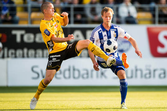 Kamp mellan Elfsborgs Anton Lans och IFK Göteborgs Gustav Engvall